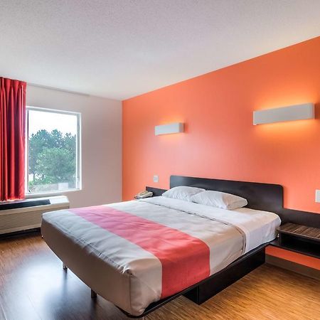 Motel 6 Normal Εξωτερικό φωτογραφία