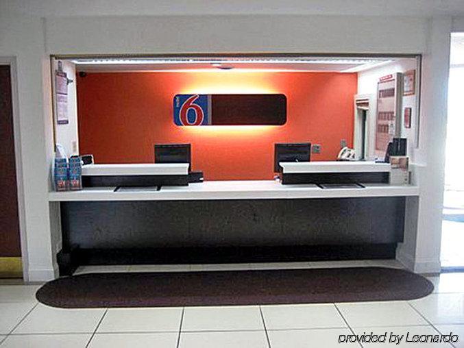 Motel 6 Normal Εξωτερικό φωτογραφία