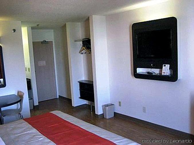 Motel 6 Normal Εξωτερικό φωτογραφία